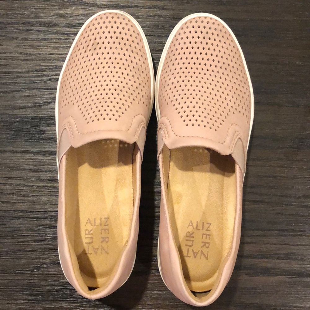 Naturalizer Brand Shoes